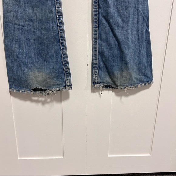 True Religion BOBBY BIG T Women's Distressed  Flared Jeans Size 29 Vintage USA - Picture 5 of 10